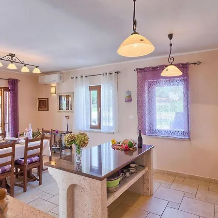 Emanuel Dom wakacyjny *