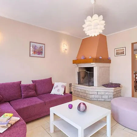 Emanuel Dom wakacyjny *