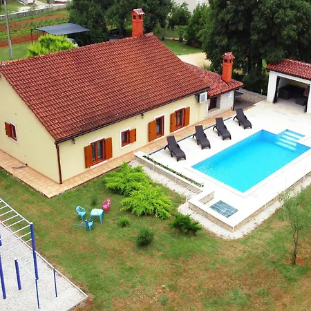 Emanuel Holiday home *