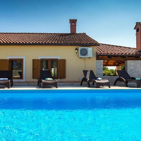 Holiday home Emanuel *