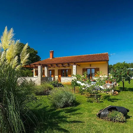 Holiday home Emanuel