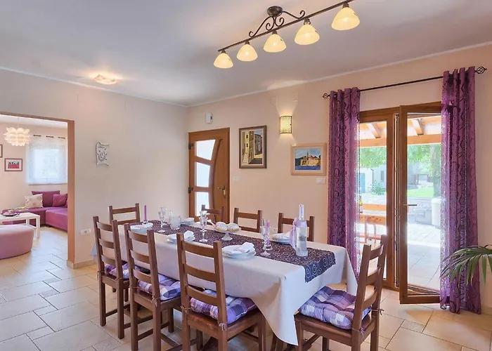 Holiday home Emanuel Pula