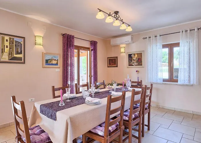 Emanuel Holiday home