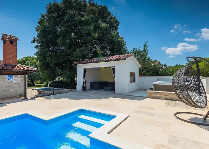 Holiday home Emanuel Pula